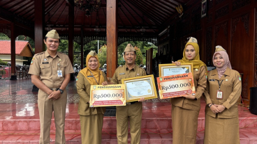 Pegawai Terbaik Periode Oktober 2025 Kecamatan Jebres